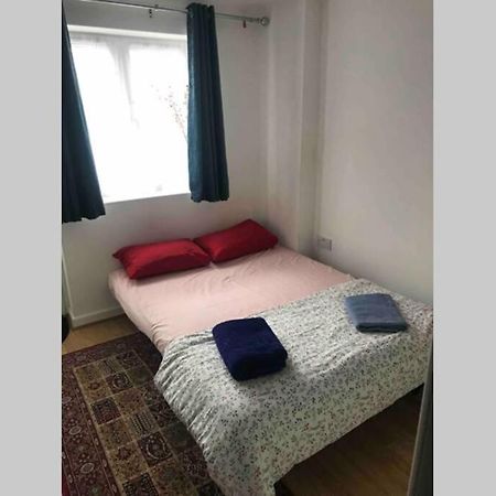 Private Studio Home Away From Home ... Саттон Экстерьер фото